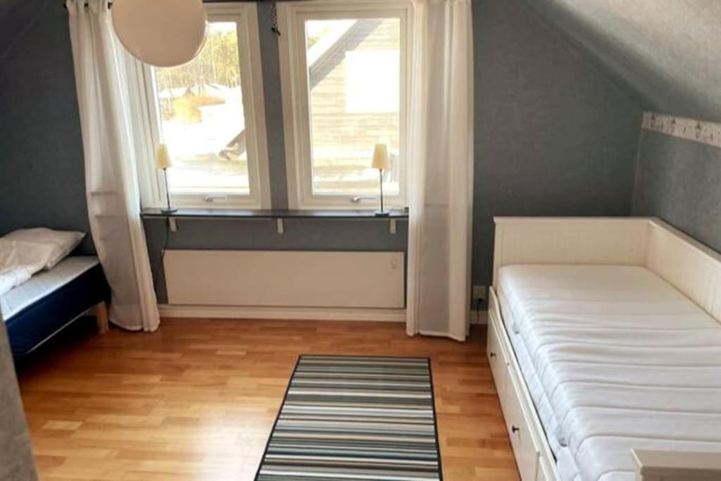 Villa Familjevaenligt Hus Naera Isaberg! Hestra Exterior foto