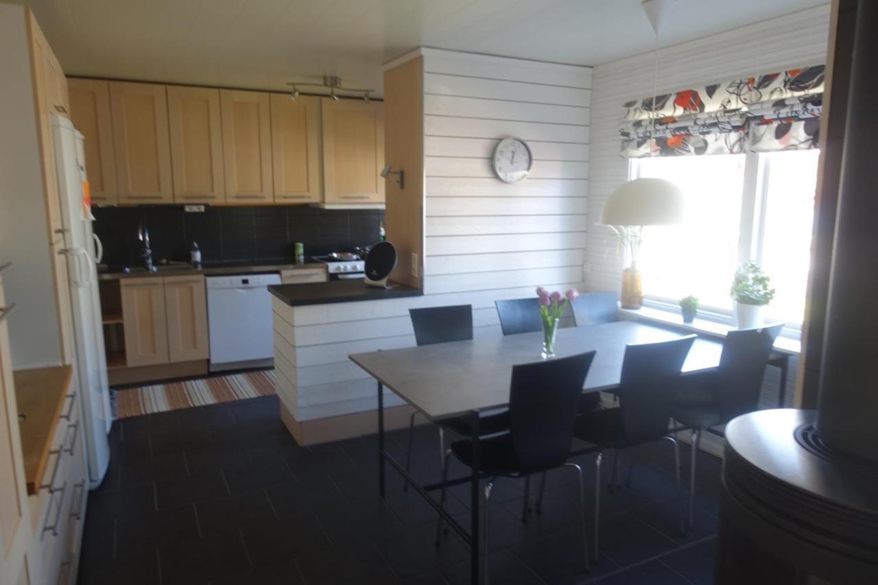 Villa Familjevaenligt Hus Naera Isaberg! Hestra Exterior foto