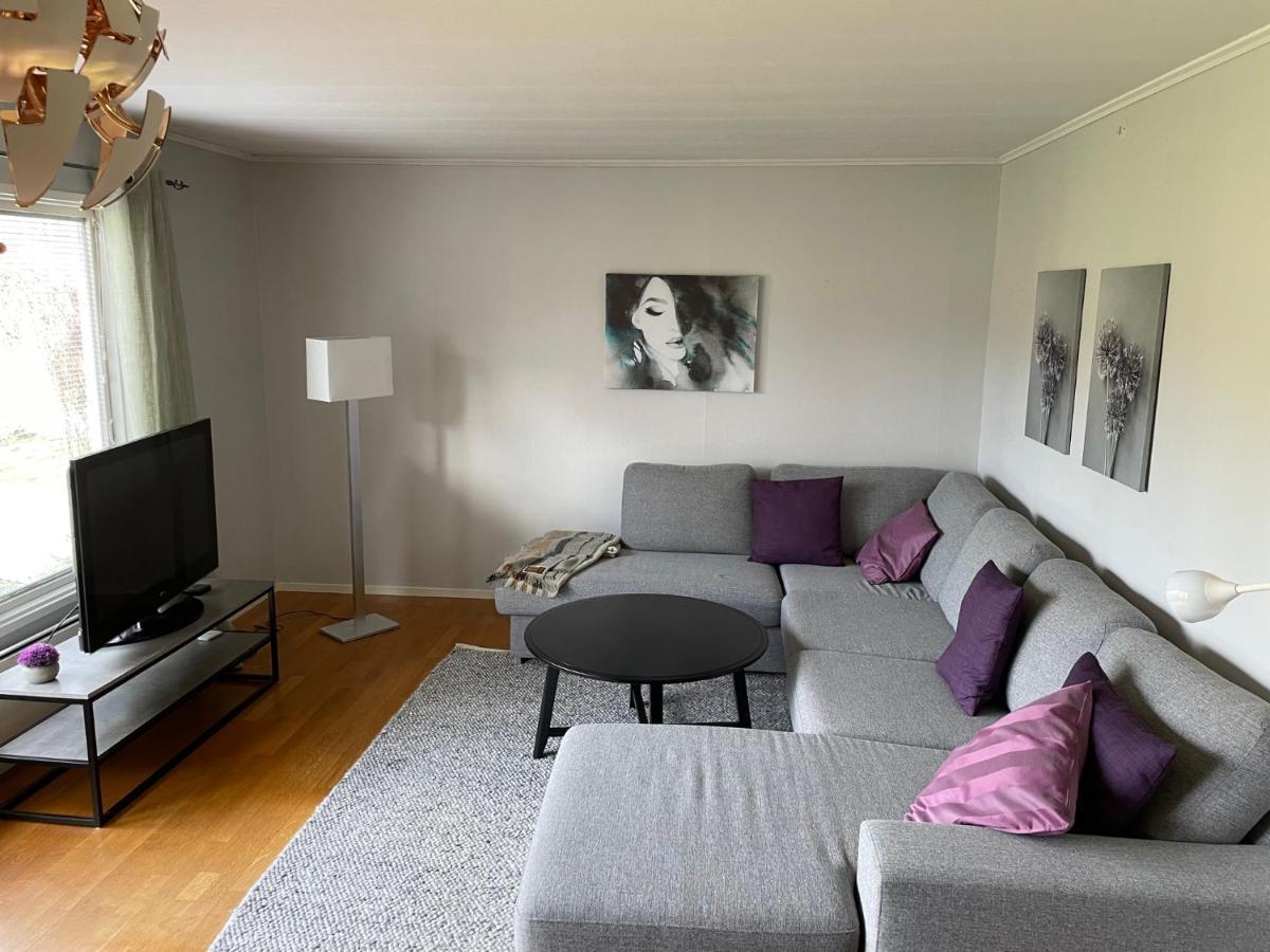 Villa Familjevaenligt Hus Naera Isaberg! Hestra Exterior foto